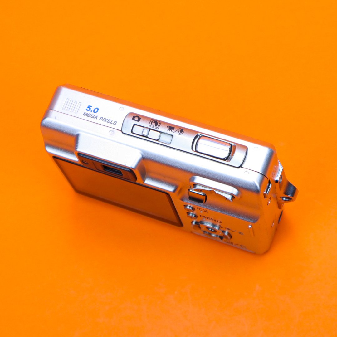 Minolta DiMAGE X50