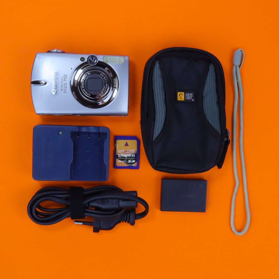 Canon Digital IXUS 750