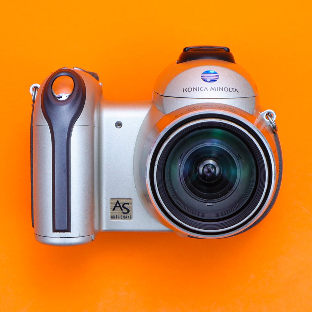 Konica Minolta DiMAGE Z5 дополнителна слика
