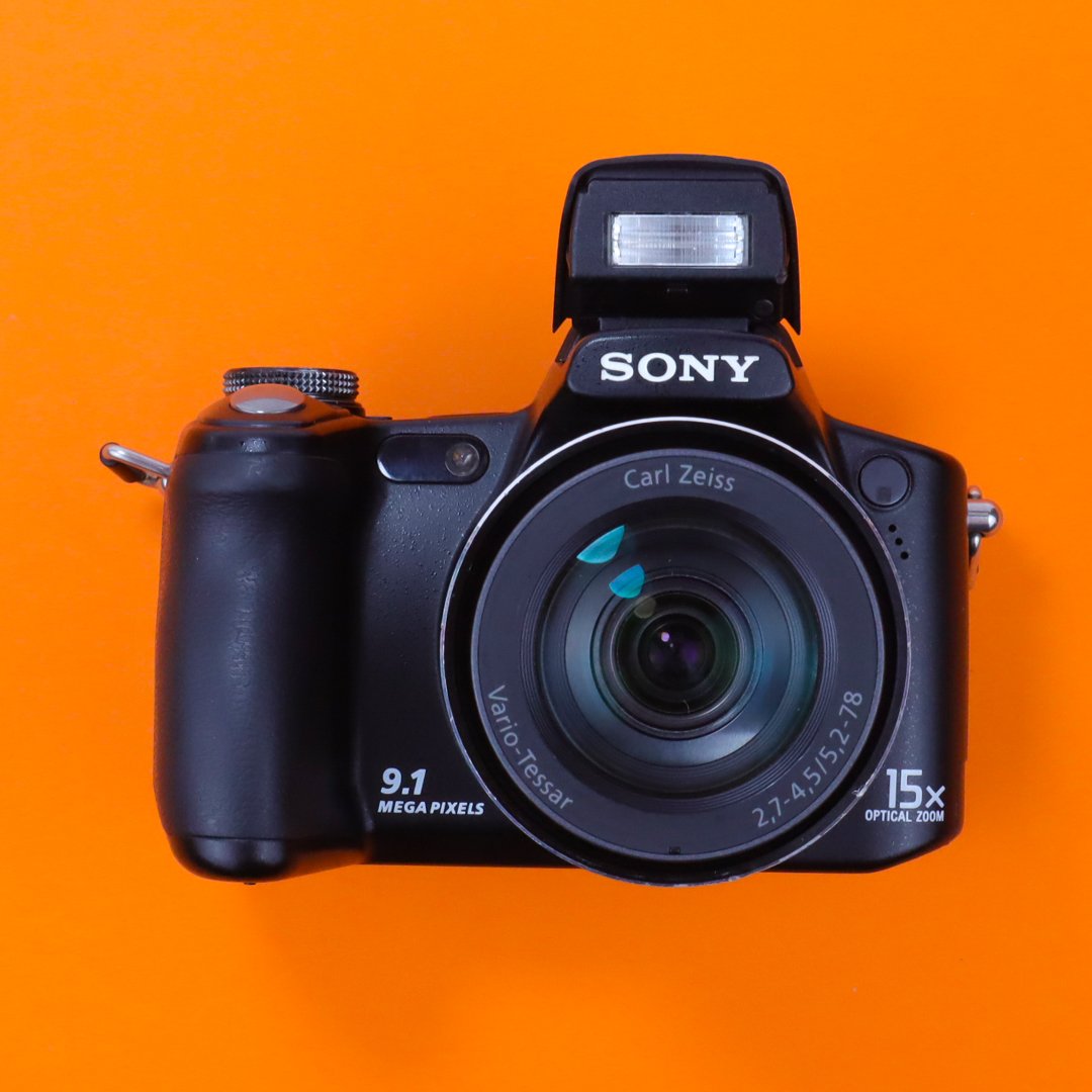 Sony Cyber-shot DSC-H50 дополнителна слика
