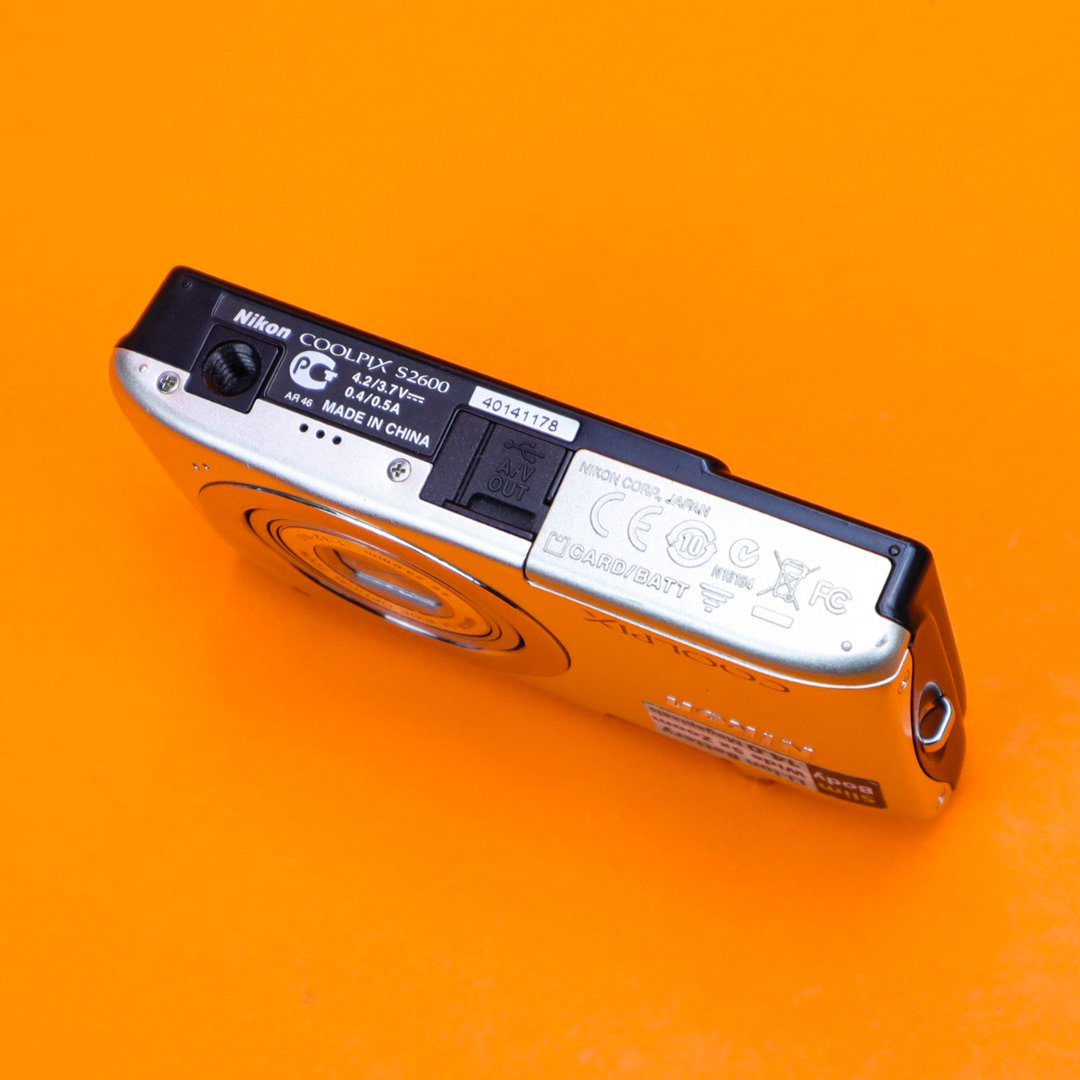 Nikon Coolpix S2700