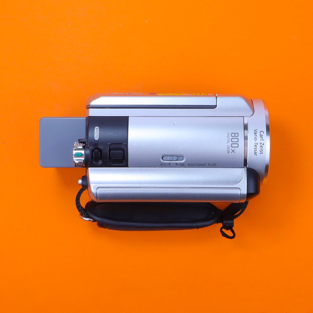Sony Handycam DCR-SR30E