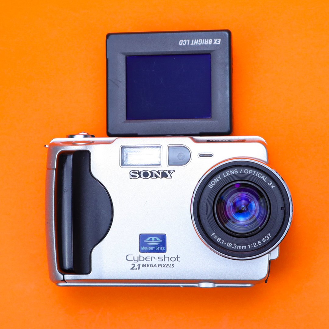 Sony Cyber-shot DSC-S50