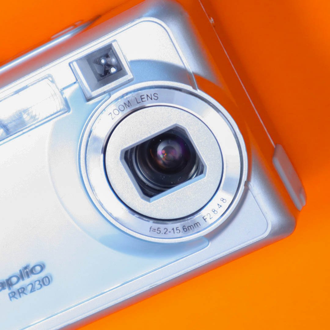 Ricoh Caplio RR230