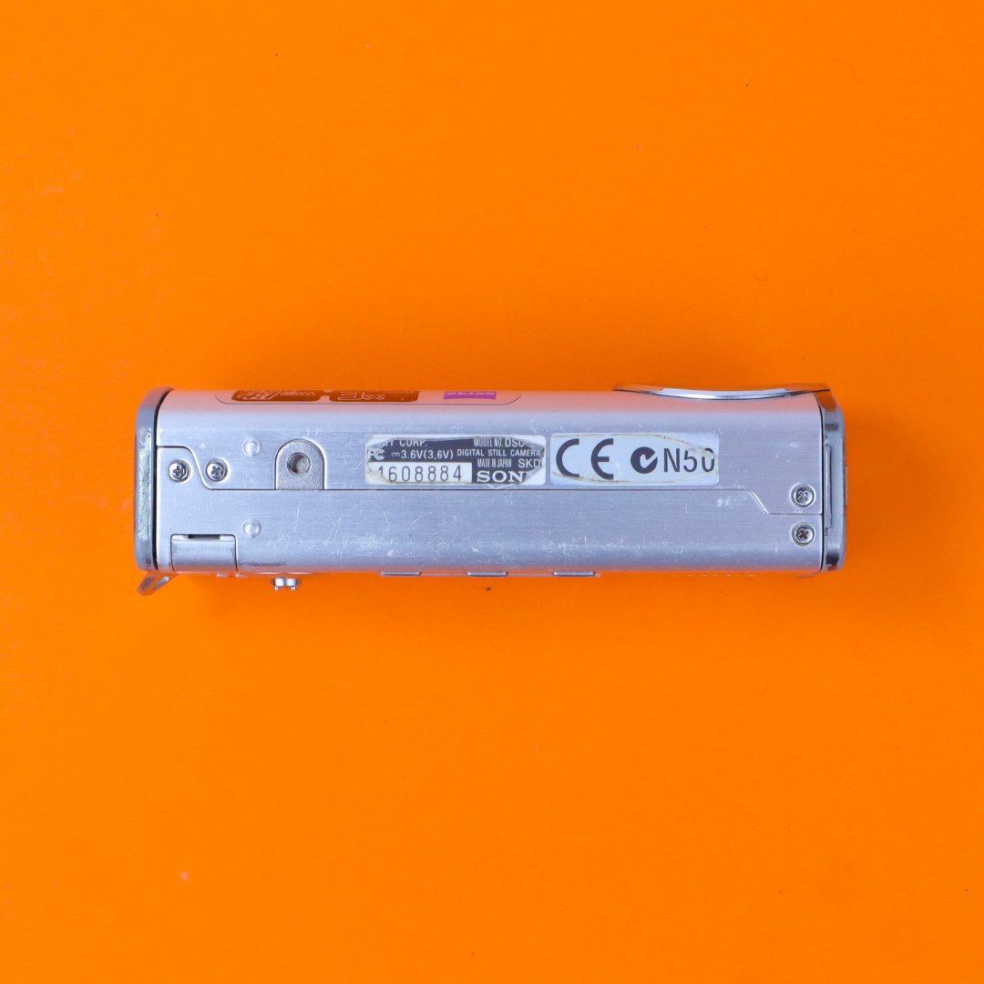 Sony Cyber-shot DSC-L1