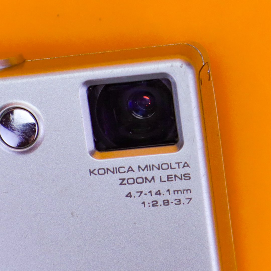 Konica Minolta DiMAGE X31