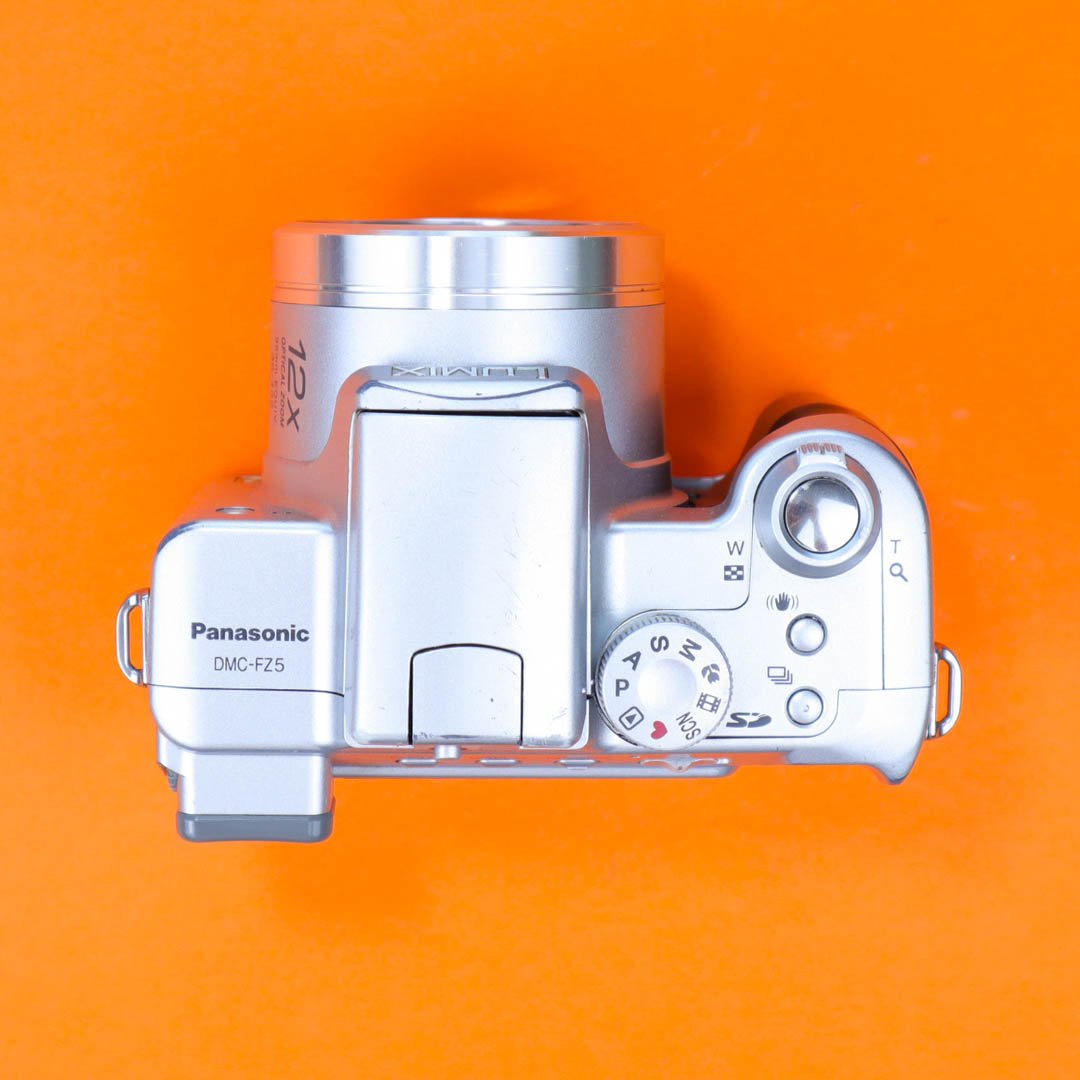 Panasonic Lumix DMC-FZ5
