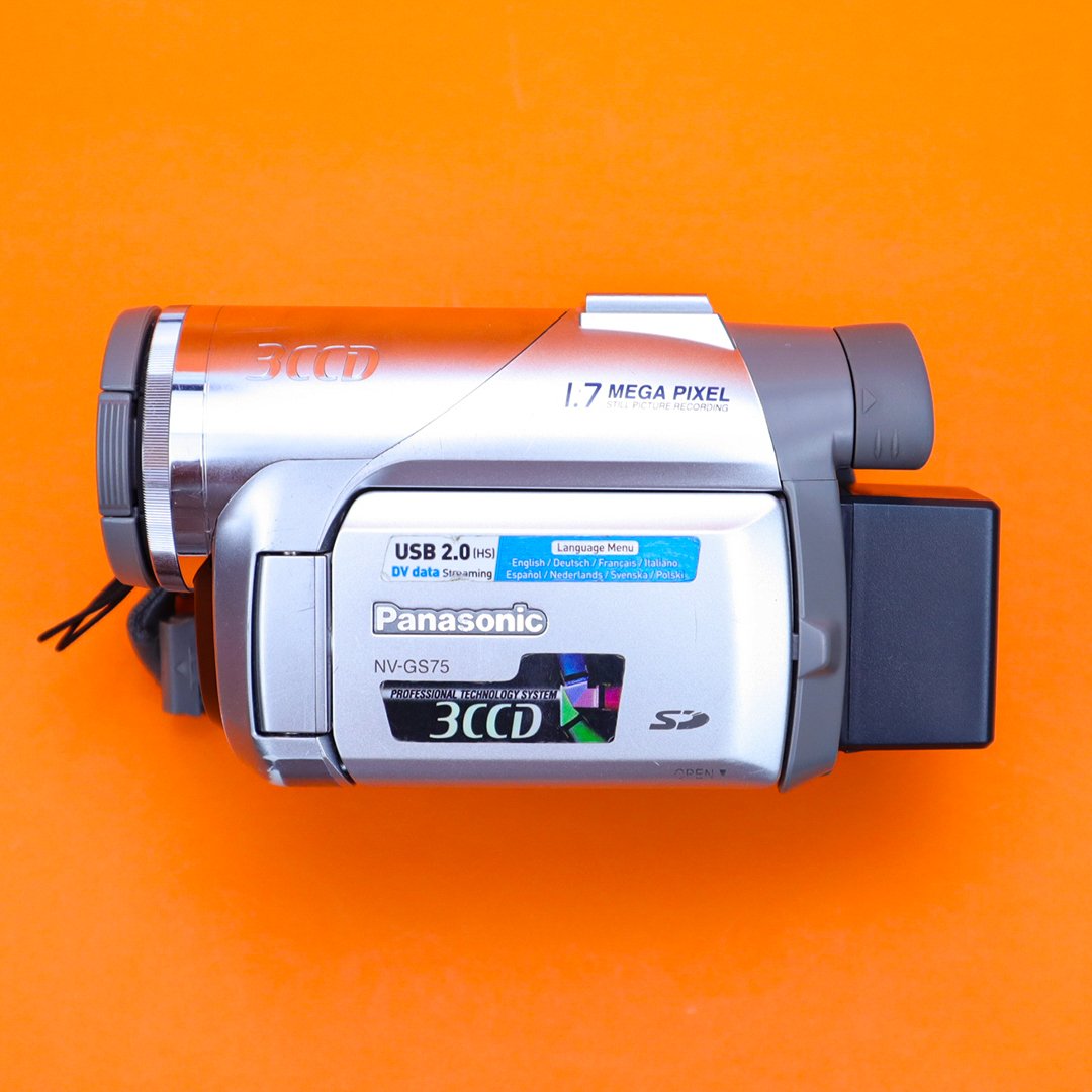 Panasonic NV-GS75
